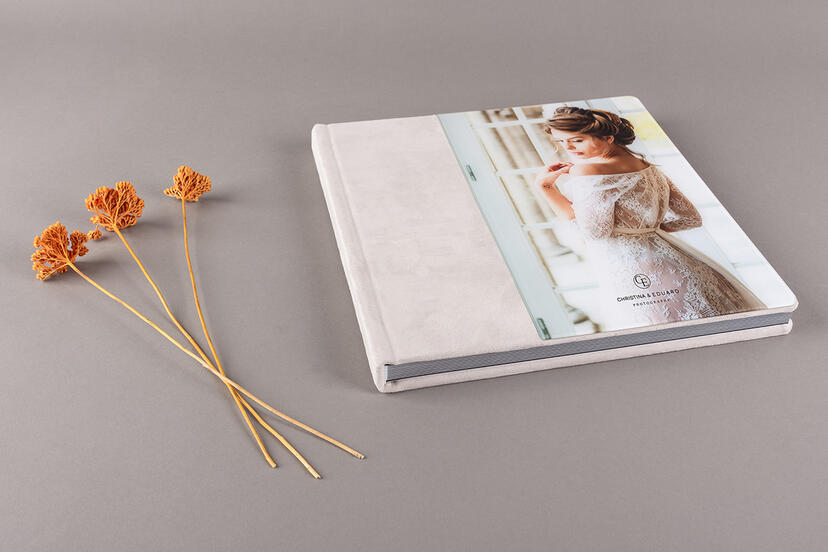 lay flat professionally printed Photo Album with hardcover nphoto professional photographer printing lab professional printing services